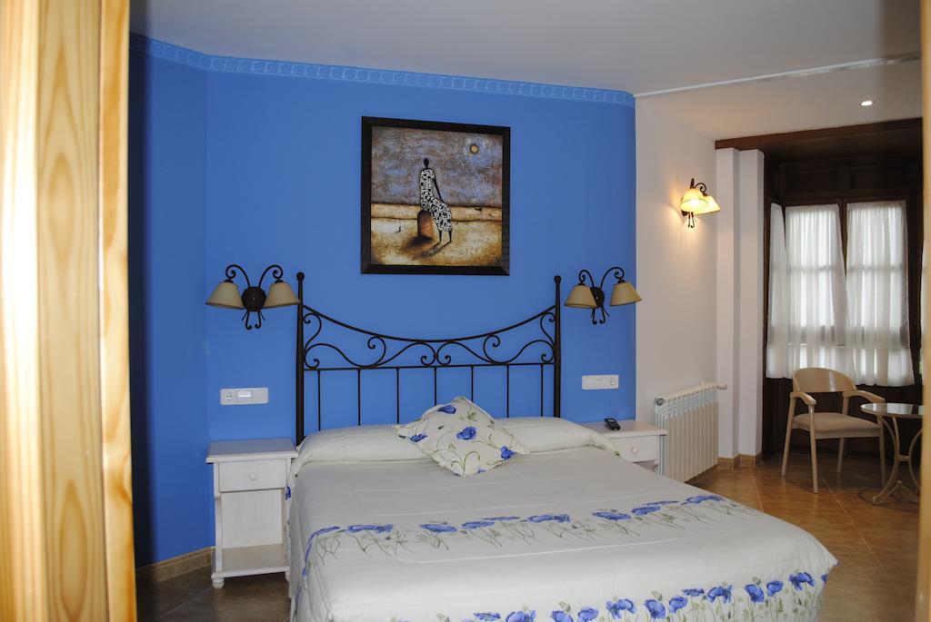 Hotel Rural La Corte De Los Pinares Vinuesa Camera foto